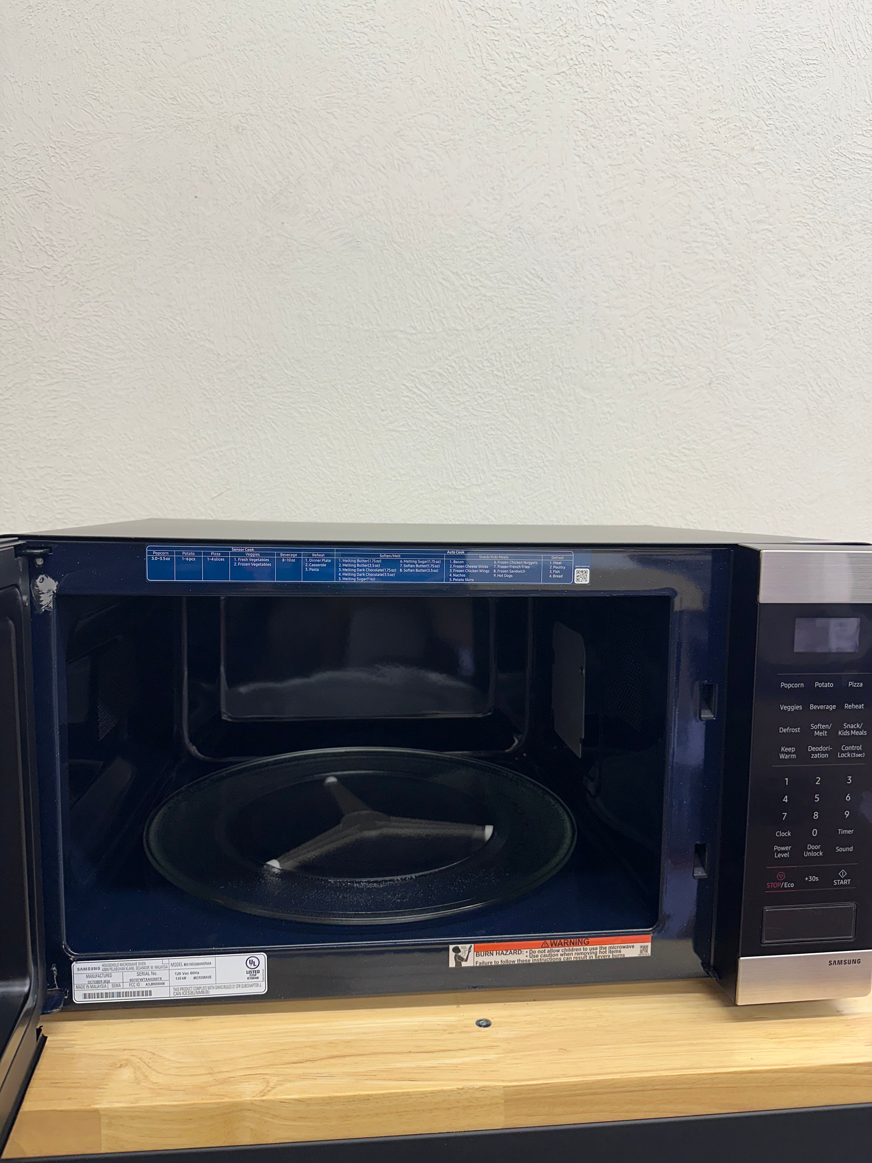 SAMSUNG 1.9 cu. ft. Countertop Microwave